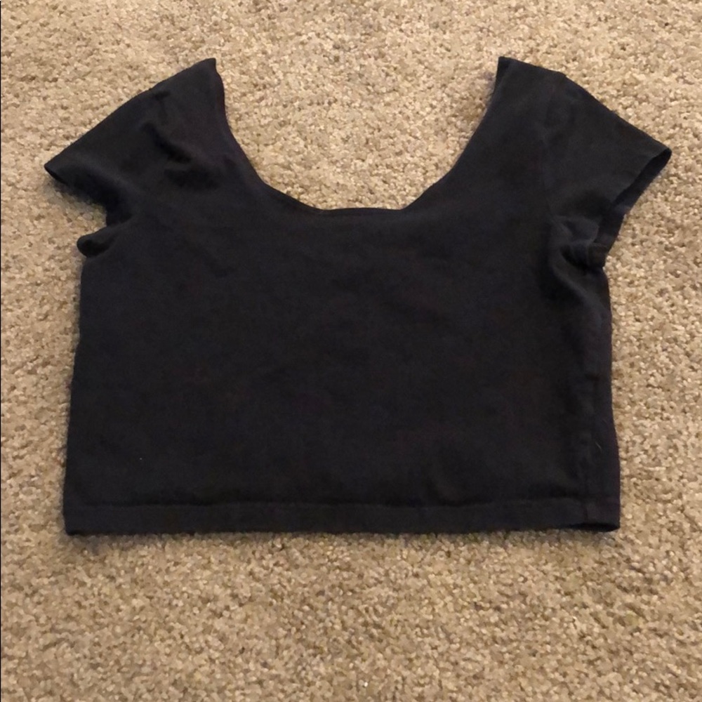 Black crop top